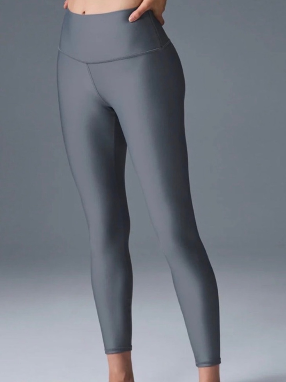 ALO Yoga Airlift High-Waist Legging in Steel Grey 25 - M